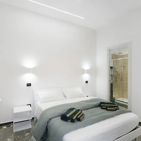 Black And White Bed & Breakfast